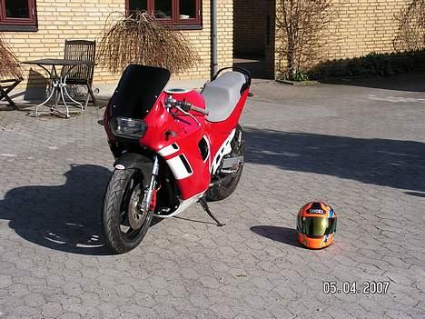 Suzuki Gsx 600 F - første ombygning med USD og lir billede 5
