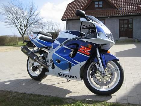 Suzuki GsxR 750 Srad "SOLGT" billede 1