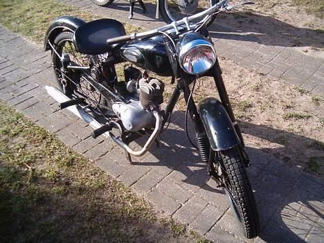 Universal IFA Veteran billede 1