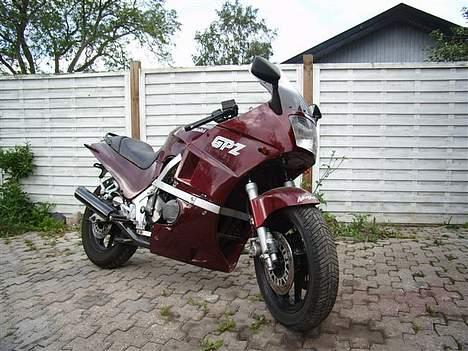 Kawasaki gpz 600r billede 1