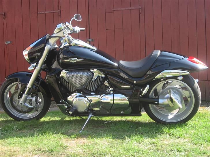 suzuki m 1800 r price