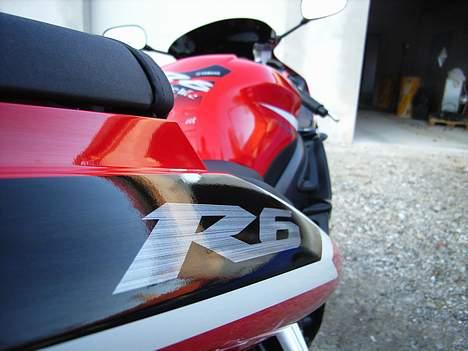 Yamaha YZF R6 (solgt) billede 3