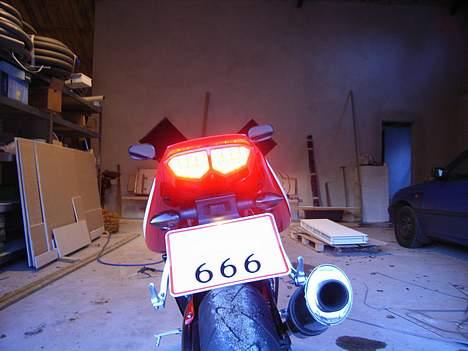 Yamaha YZF R6 (solgt) billede 7