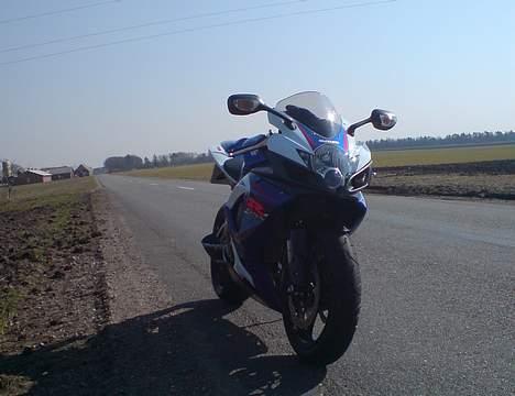 Suzuki GSXR 750 K7 (SOLGT) billede 1