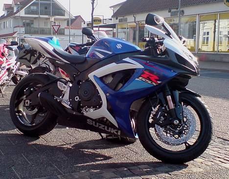 Suzuki GSXR 750 K7 (SOLGT) billede 16