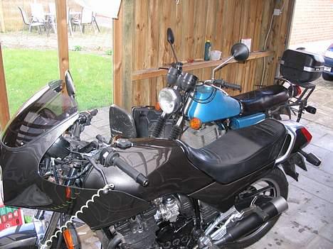 Yamaha xj 600 Solgt - Dyrende er samlet i folden billede 13