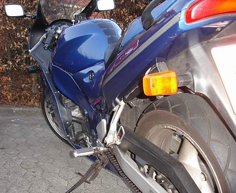 Suzuki RF 600 R (solgt) billede 8