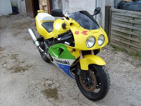 Kawasaki ZXR 750 J **Solgt** - Ude i dagslyset. billede 10