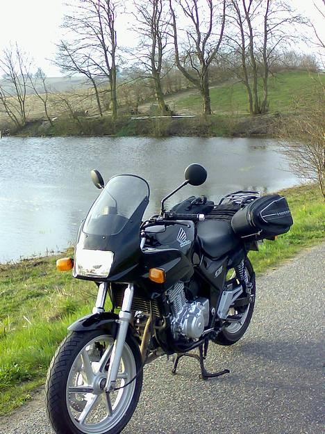 Honda CB 500 S *SOLGT 2009* - første tur tidlig morgen, med test af de knap så frække tasker :-D billede 8