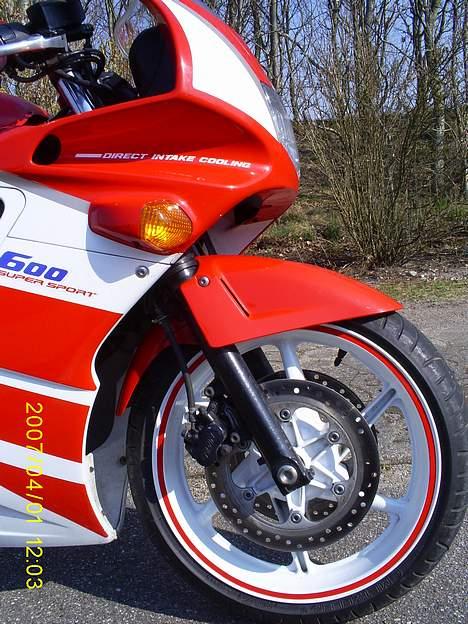 Honda CBR 600 F2 ***solgt*** billede 2