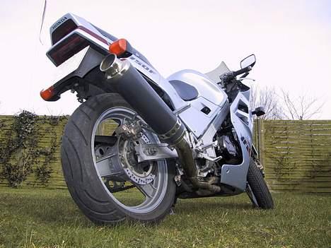 Honda VFR750F billede 7
