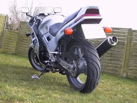 Honda VFR750F billede 10