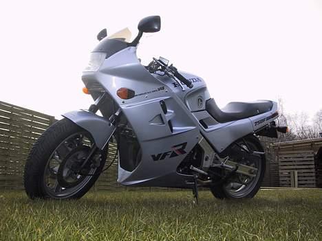 Honda VFR750F billede 12