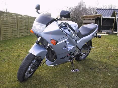 Honda VFR750F billede 13