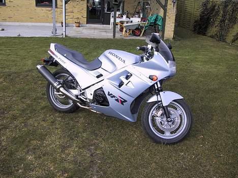 Honda VFR750F billede 16