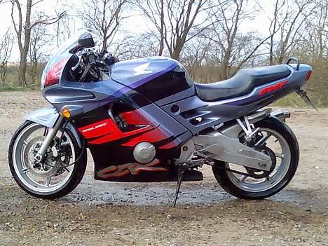 Honda cbr 600 f2 billede 2