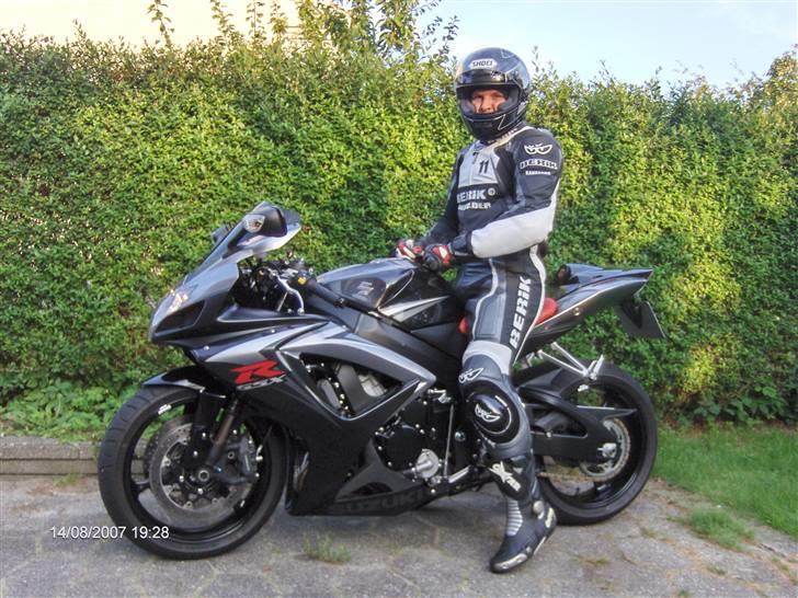 Suzuki Gsx-R750K7 solgt billede 6