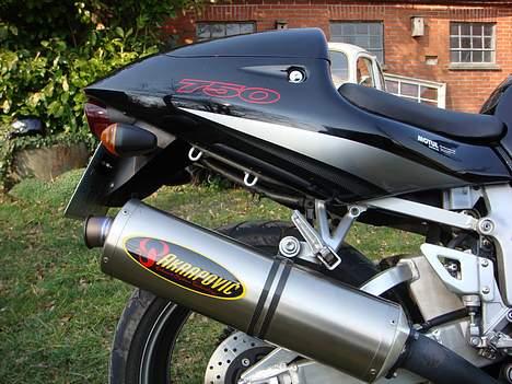 Suzuki GSX-R 750 - *SOLGT* - Lækker, lækker lyd :-) billede 6