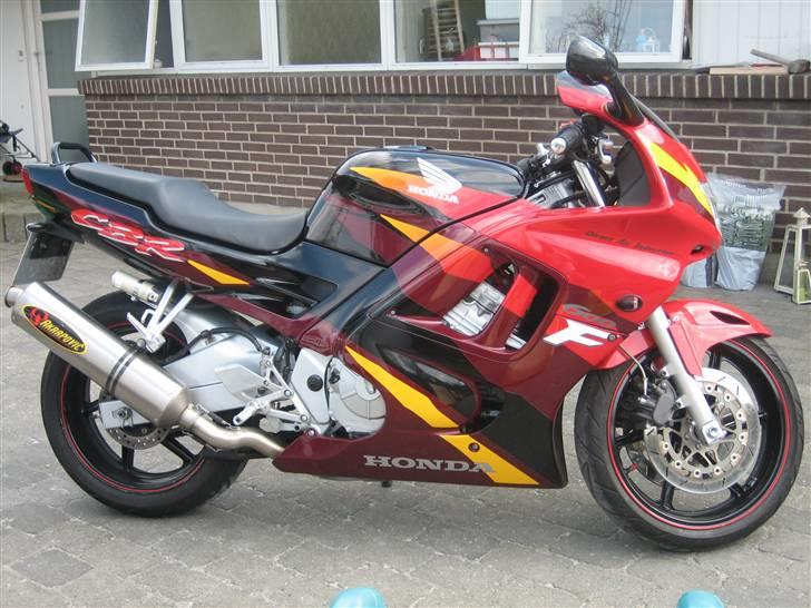 Honda CBR600F3 ( SOLGT ) - En dejlig sag *G* billede 1