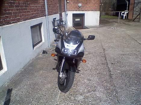 Suzuki gsxr 600 solgt  billede 2