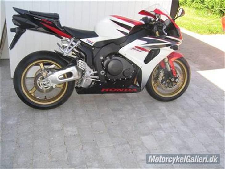 Honda CBR 1000 RR Fireblade  billede 1