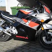 Honda CBR 600 F2