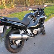 Suzuki GSX750F