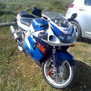 Suzuki GSXR 600