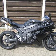 Yamaha R1