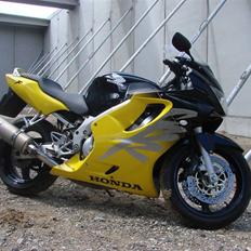 Honda CBR 600 F4 **SOLGT**