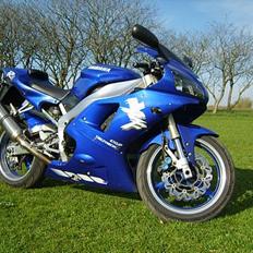 Yamaha YZF R1
