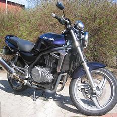 Kawasaki ER-5