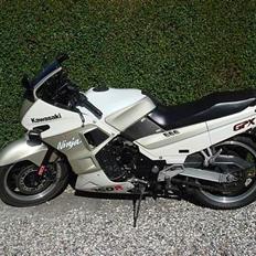 Kawasaki GPX 750R