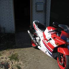 Honda CBR F2