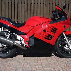 Suzuki RF 600R