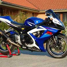 Suzuki GSX-R 750 K7 (SOLGT)