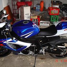 Suzuki gsxr 750    solgt