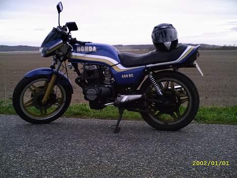 Honda CB400 NC *SOLGT* billede 2