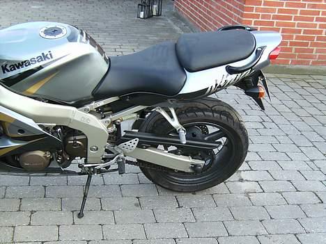 Kawasaki ZX6R billede 8
