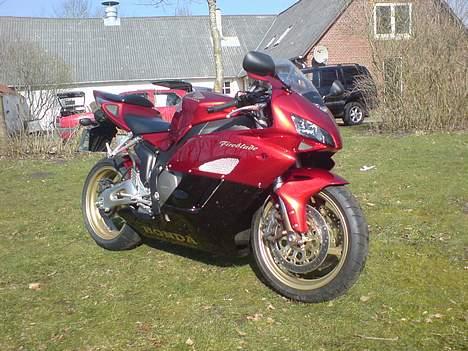 Honda CBR 1000 RR billede 2