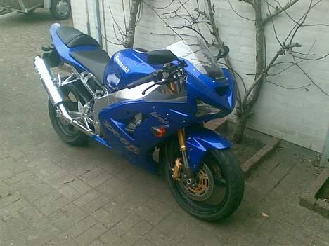 Kawasaki ZX6R ¤SOLGT¤ billede 1