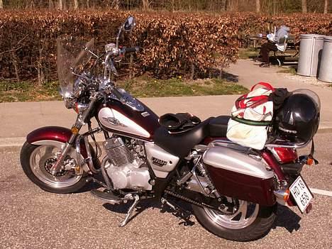 Lifan Fly Dragon 250-4 - rastepladsen E47 ved Karlslunde påskelørdag på vej mod Fyn billede 1