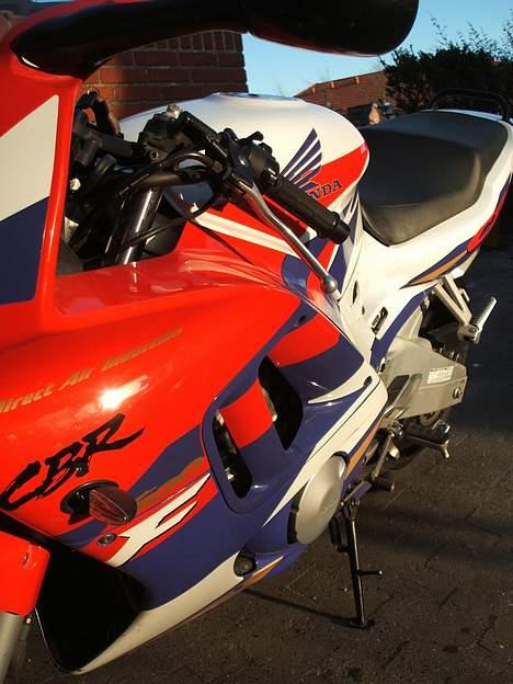 Honda CBR 600 F3 --SOLGT-- - Små blink billede 6