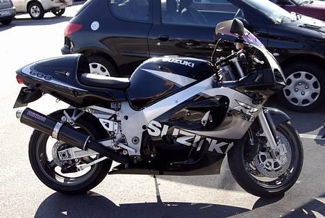 Suzuki gsxr 600  - SOLGT billede 1
