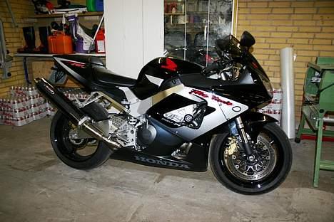 Honda cbr 900 rr fireblade billede 4