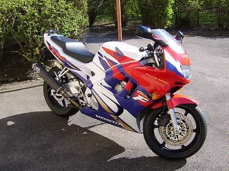 Honda CBR 600 F3 *SOLGT* billede 7