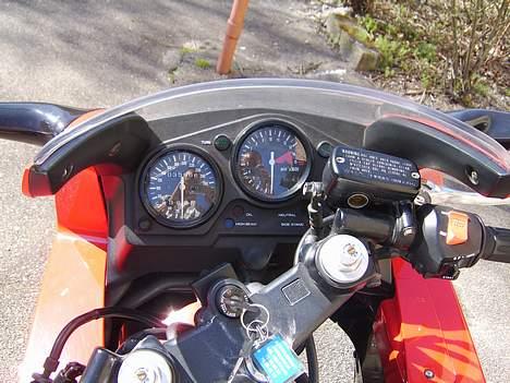 Honda CBR 600 F3 *SOLGT* billede 8