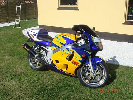 Suzuki GSXR 600 CORONA SOLGT billede 13