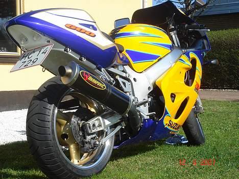 Suzuki GSXR 600 CORONA SOLGT billede 16