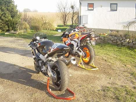 Honda cbr 1000rr fireblade (solgt) billede 8